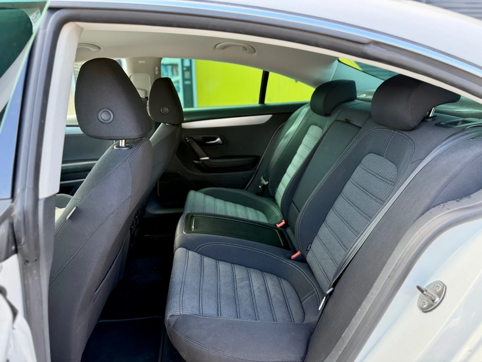 VW CC, снимка 14 - Автомобили и джипове - 54953369
