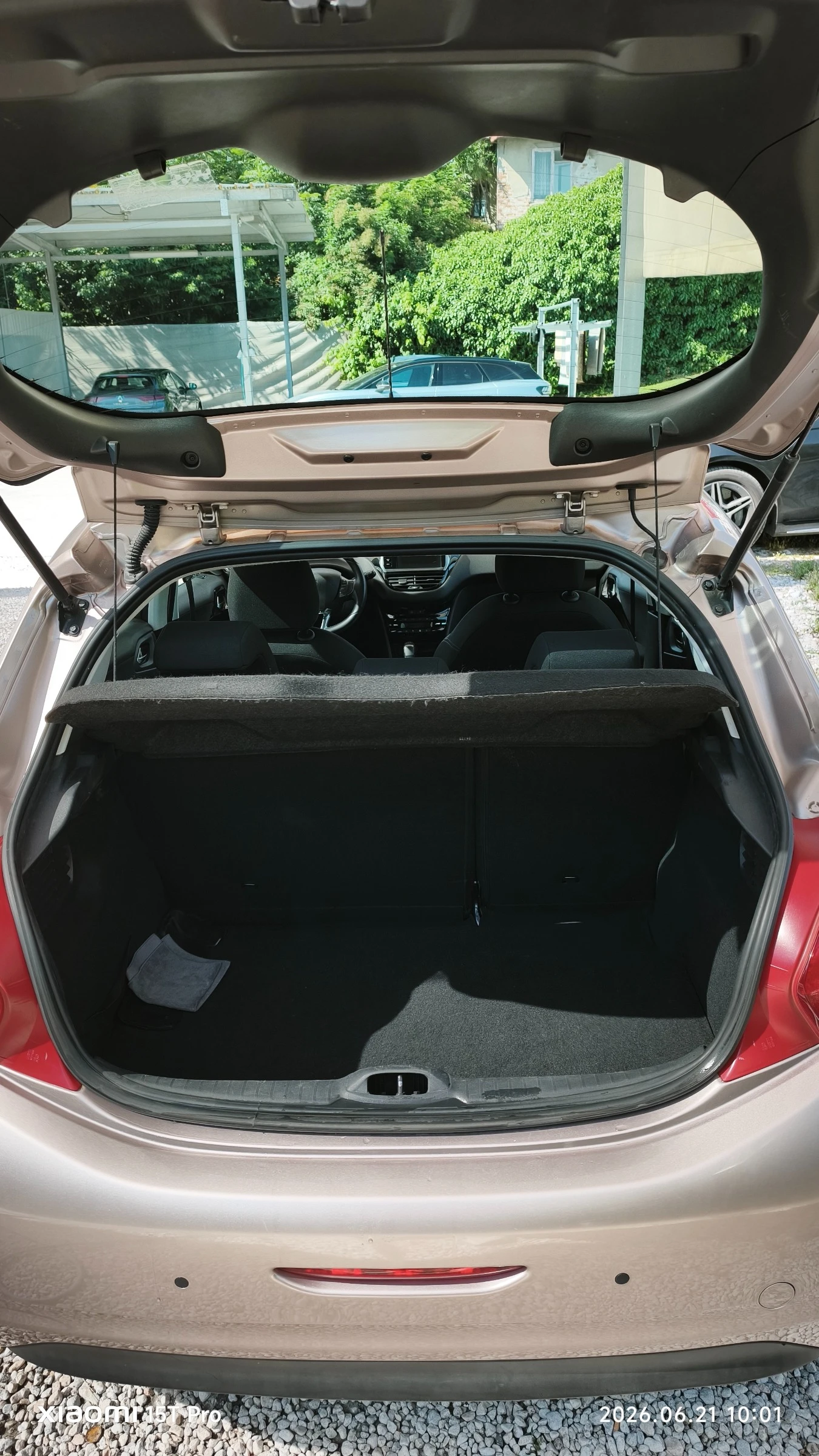Peugeot 208, снимка 4 - Автомобили и джипове - 55388411