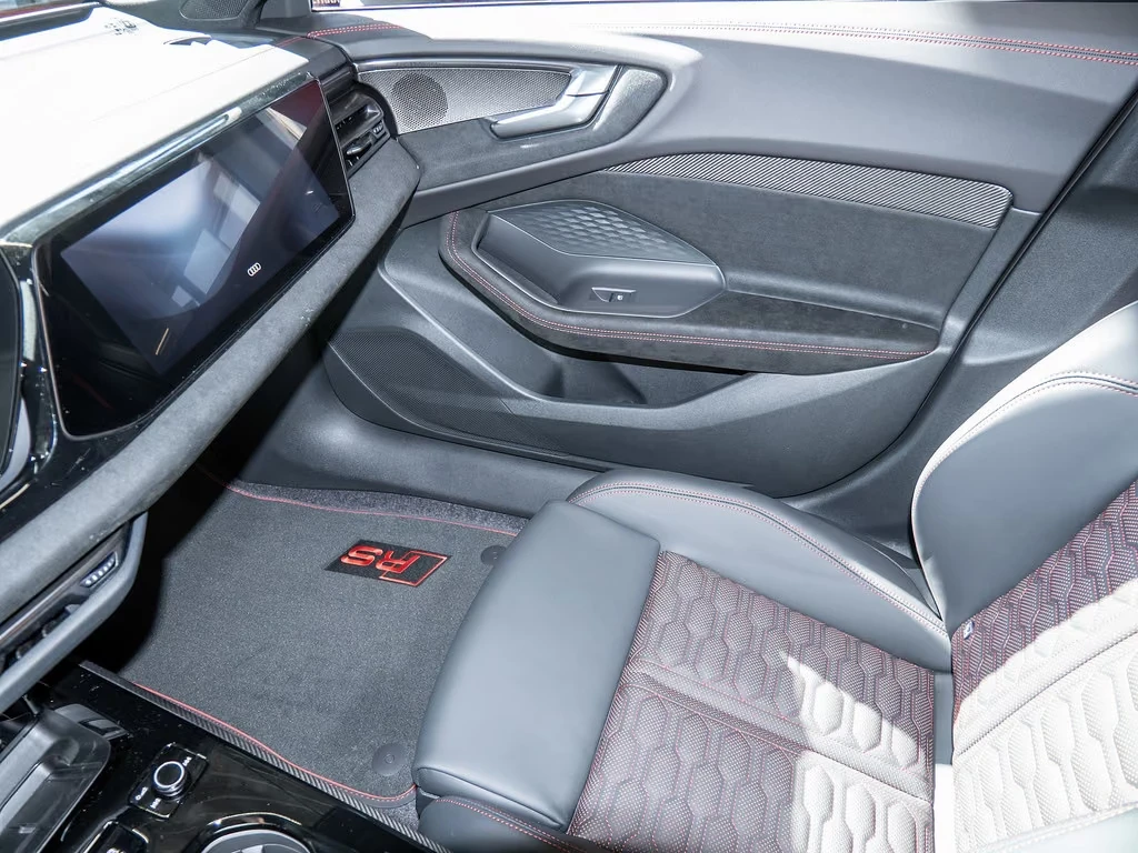 Audi Rs5 AVANT / B&O / MATRIX / 360 / HUD / TECH PRO / , снимка 12 - Автомобили и джипове - 55612405