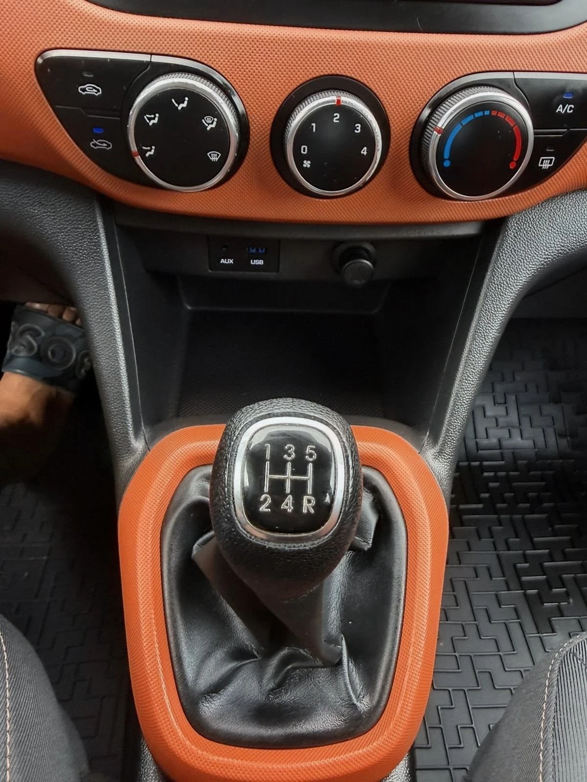 Hyundai I10 1.25i | Mobile.bg � ����������� 14