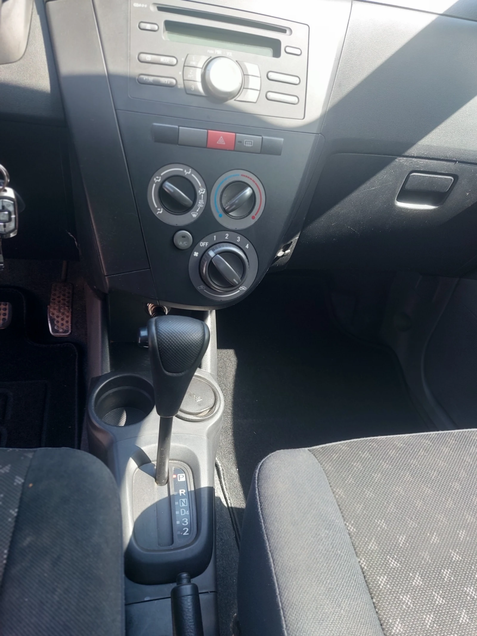 Daihatsu Cuore 1.0, снимка 6 - Автомобили и джипове - 55899490