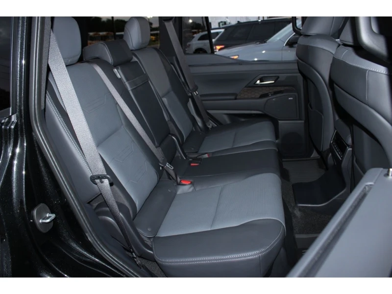 Lexus GX 550 Luxury+ , 7 места , Месечна вноска от 2380 лв., снимка 14 - Автомобили и джипове - 48035961