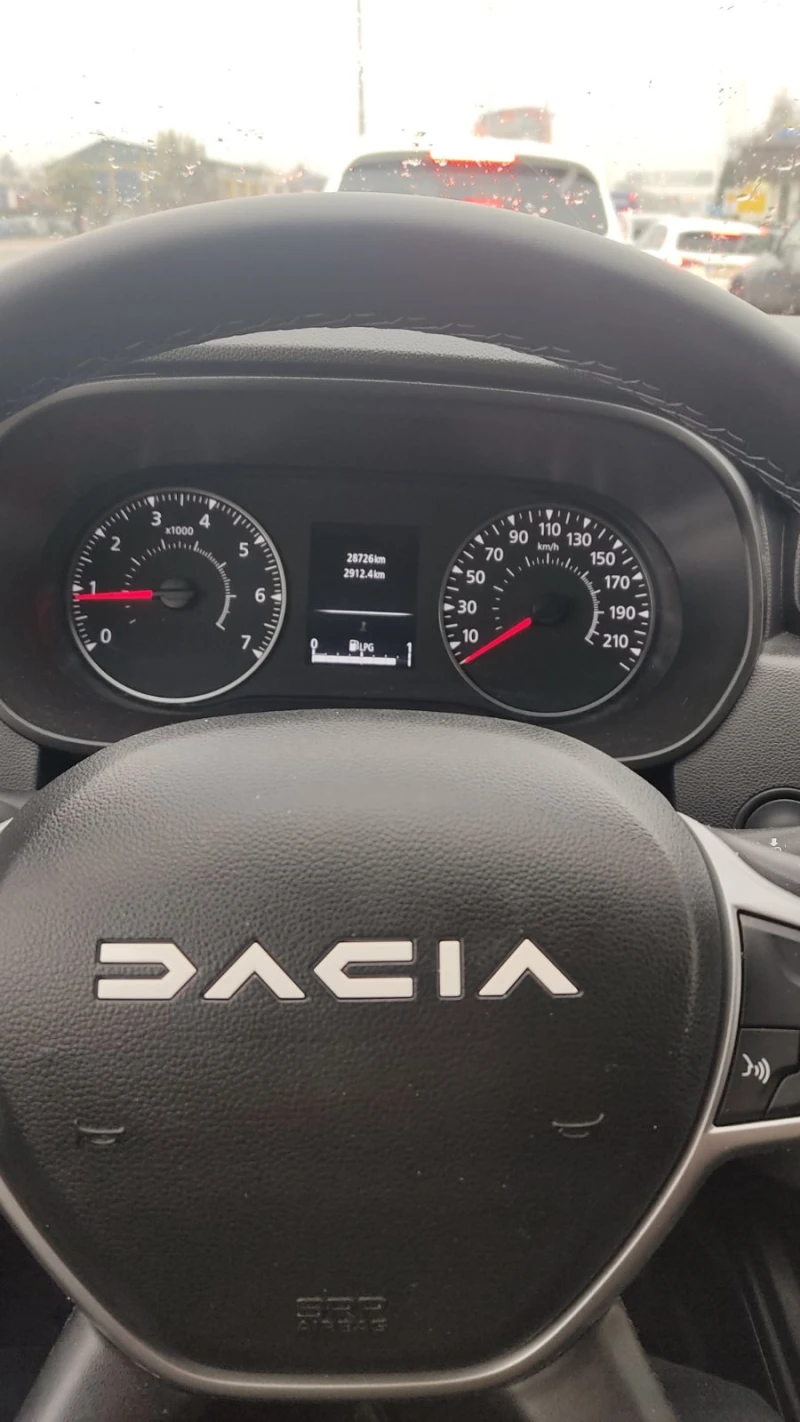 Dacia Duster Journey, снимка 9 - Автомобили и джипове - 50162957