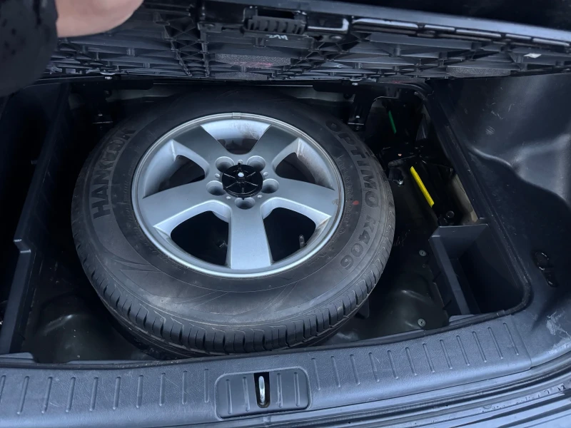 Hyundai Tucson 2.0 GRDI 4x4 6ck KLIMATR 157000km, снимка 14 - Автомобили и джипове - 52402245