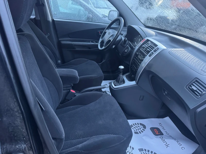 Hyundai Tucson 2.0 GRDI 4x4 6ck KLIMATR 157000km, снимка 16 - Автомобили и джипове - 52402245
