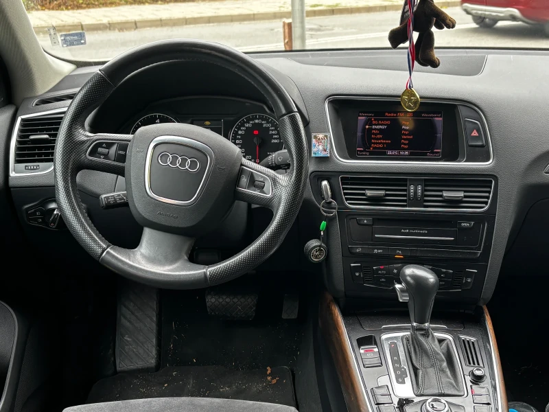 Audi Q5 2.0 TDI, снимка 9 - Автомобили и джипове - 52016742