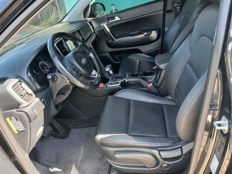 Kia Sportage  Diesel 1.7 2Wd Trendy, снимка 5 - Автомобили и джипове - 56118382