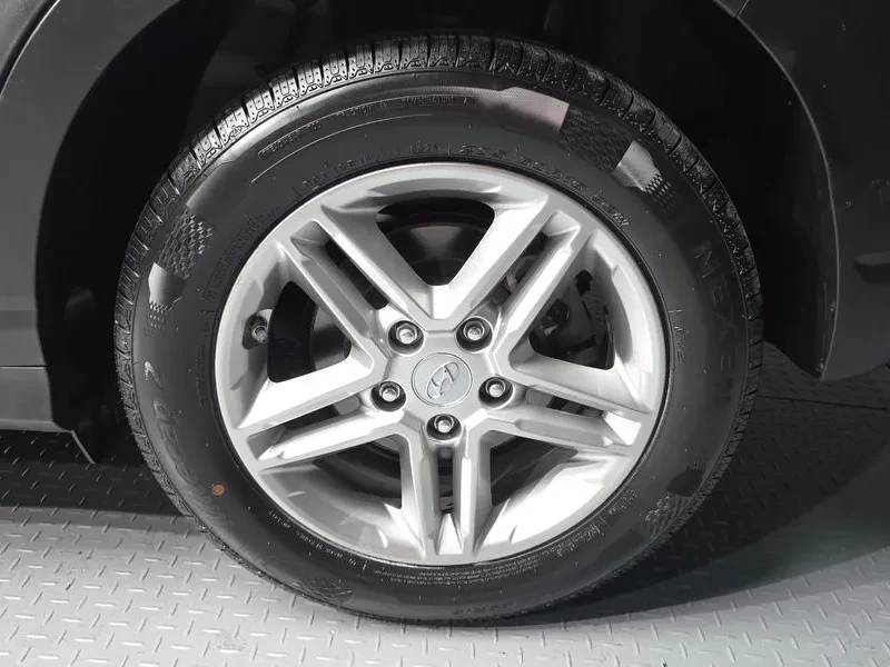 Hyundai Kona 1.6 - САМО 30% АВАНС, снимка 5 - Автомобили и джипове - 56305147