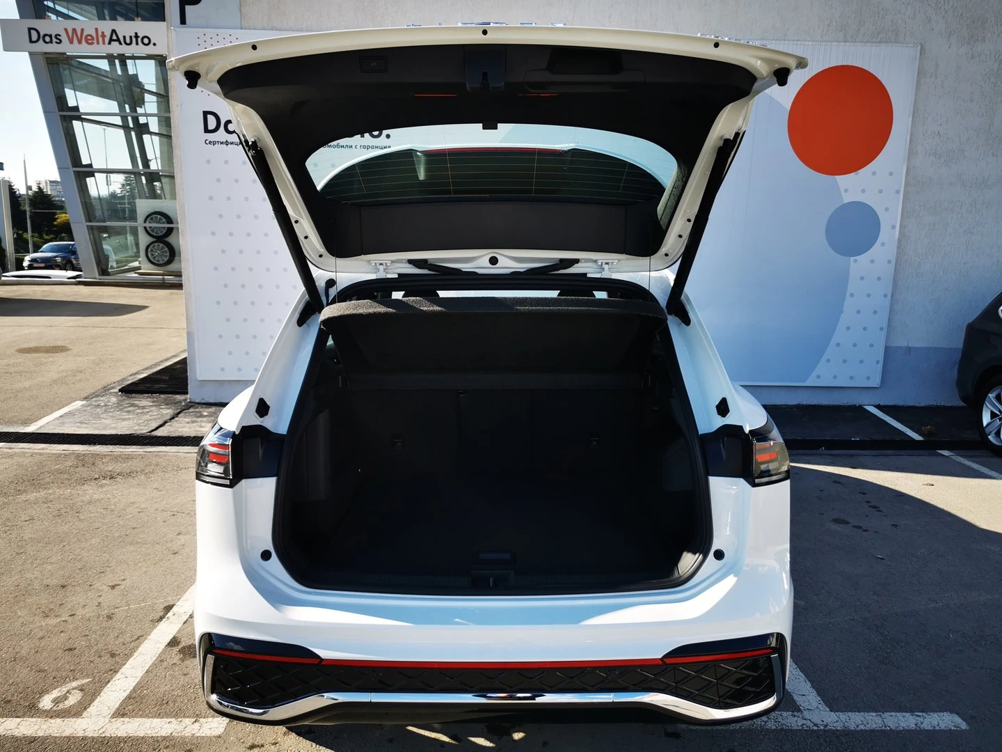 VW Tiguan R-Line 1.5 eHybrid OPF DSG - изображение 9