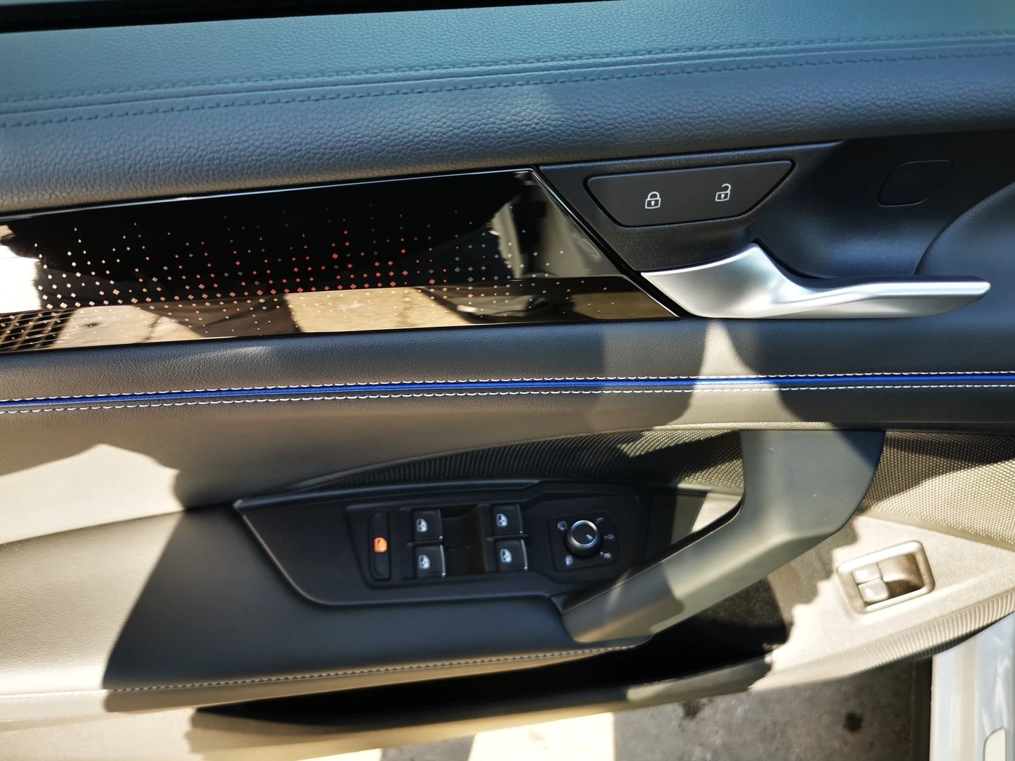 VW Tiguan R-Line 1.5 eHybrid OPF DSG | Mobile.bg � ����������� 13