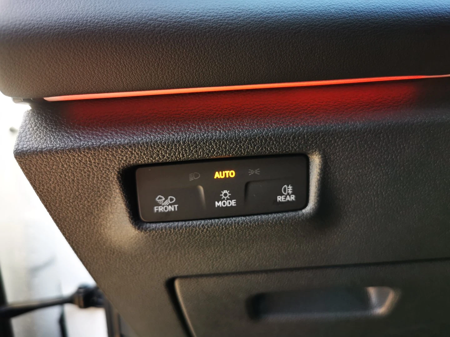 VW Tiguan R-Line 1.5 eHybrid OPF DSG | Mobile.bg � ����������� 12