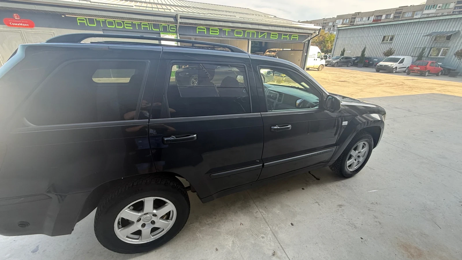 Jeep Grand cherokee 3.7 Facelift Laredo ГАЗ.ИНЖ. USA, снимка 5 - Автомобили и джипове - 54428653