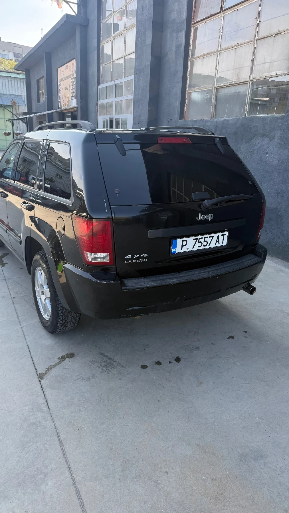 Jeep Grand cherokee 3.7 Facelift Laredo ГАЗ.ИНЖ. USA, снимка 4 - Автомобили и джипове - 54428653