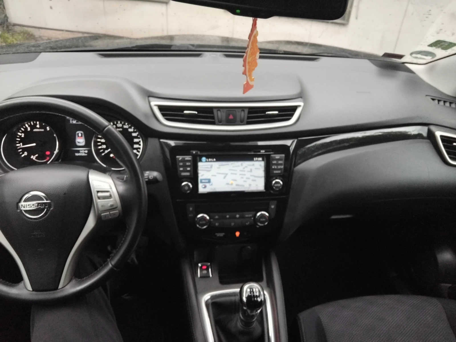 Nissan Qashqai 1.2 ТЮВ до 2028г., снимка 11 - Автомобили и джипове - 54575090