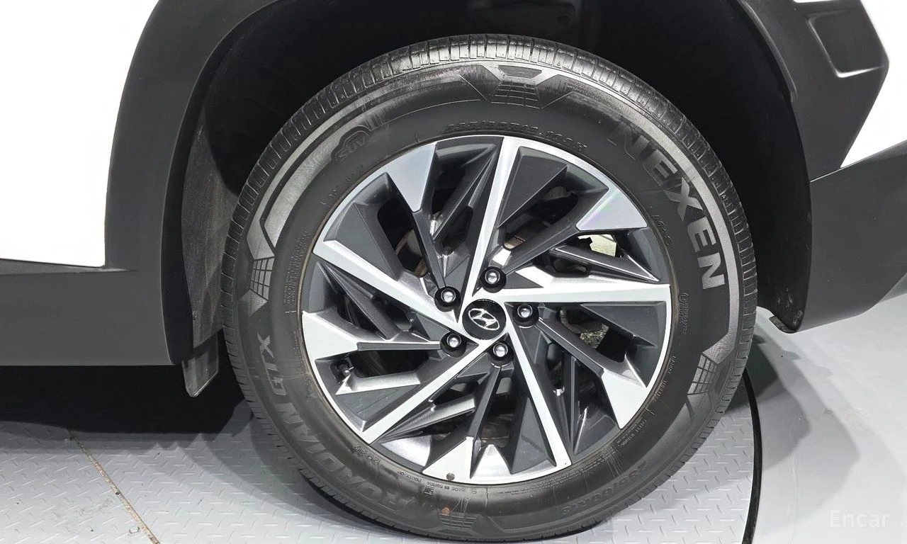 Hyundai Tucson 1.6 Turbo Premium 4x4* ПОДГРЕВ* ОБДУХВАНЕ* КАМЕРА*, снимка 5 - Автомобили и джипове - 55051043