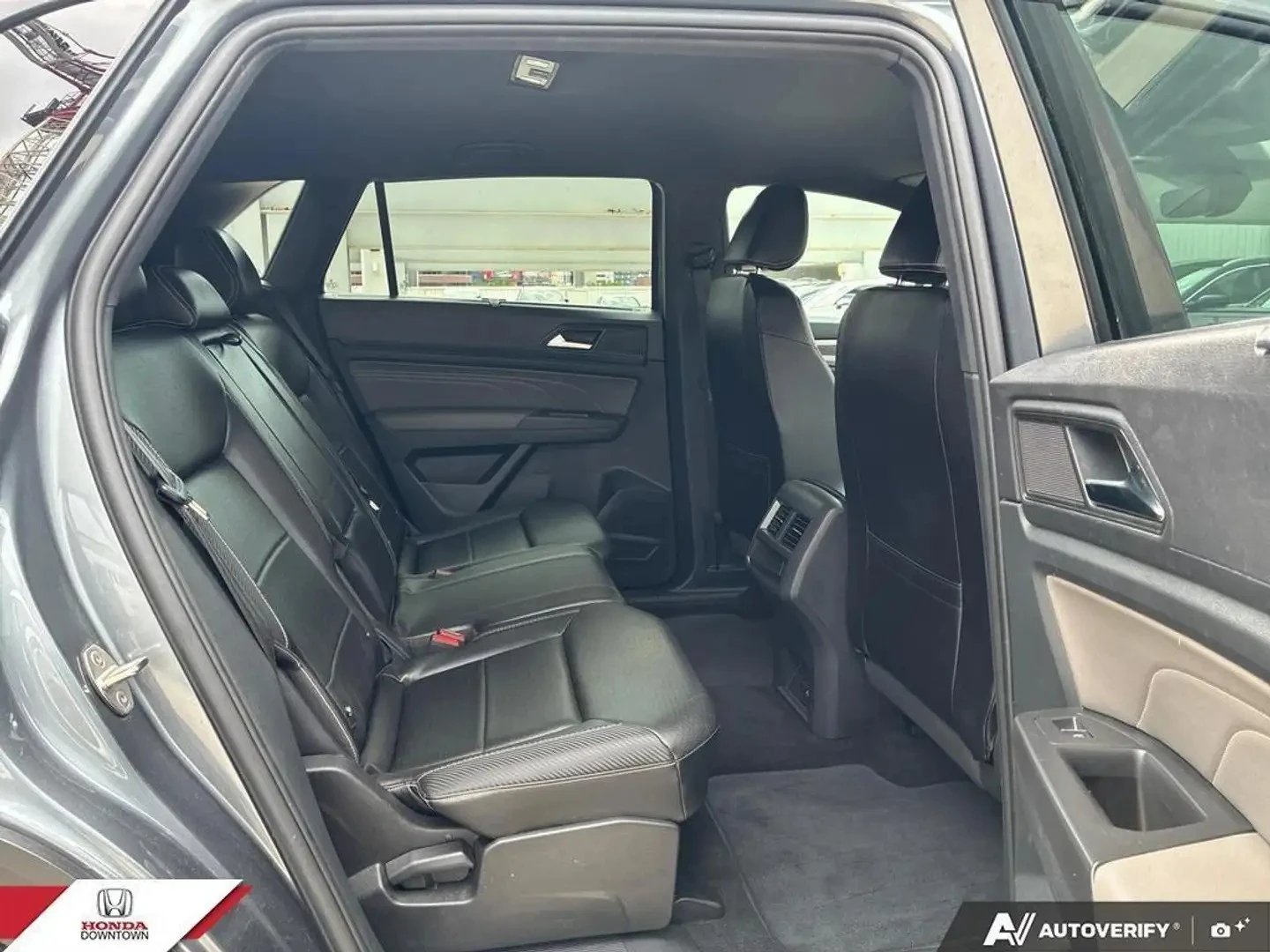 VW Atlas Cross Sport Comfortline AWD, снимка 16 - Автомобили и джипове - 55594954