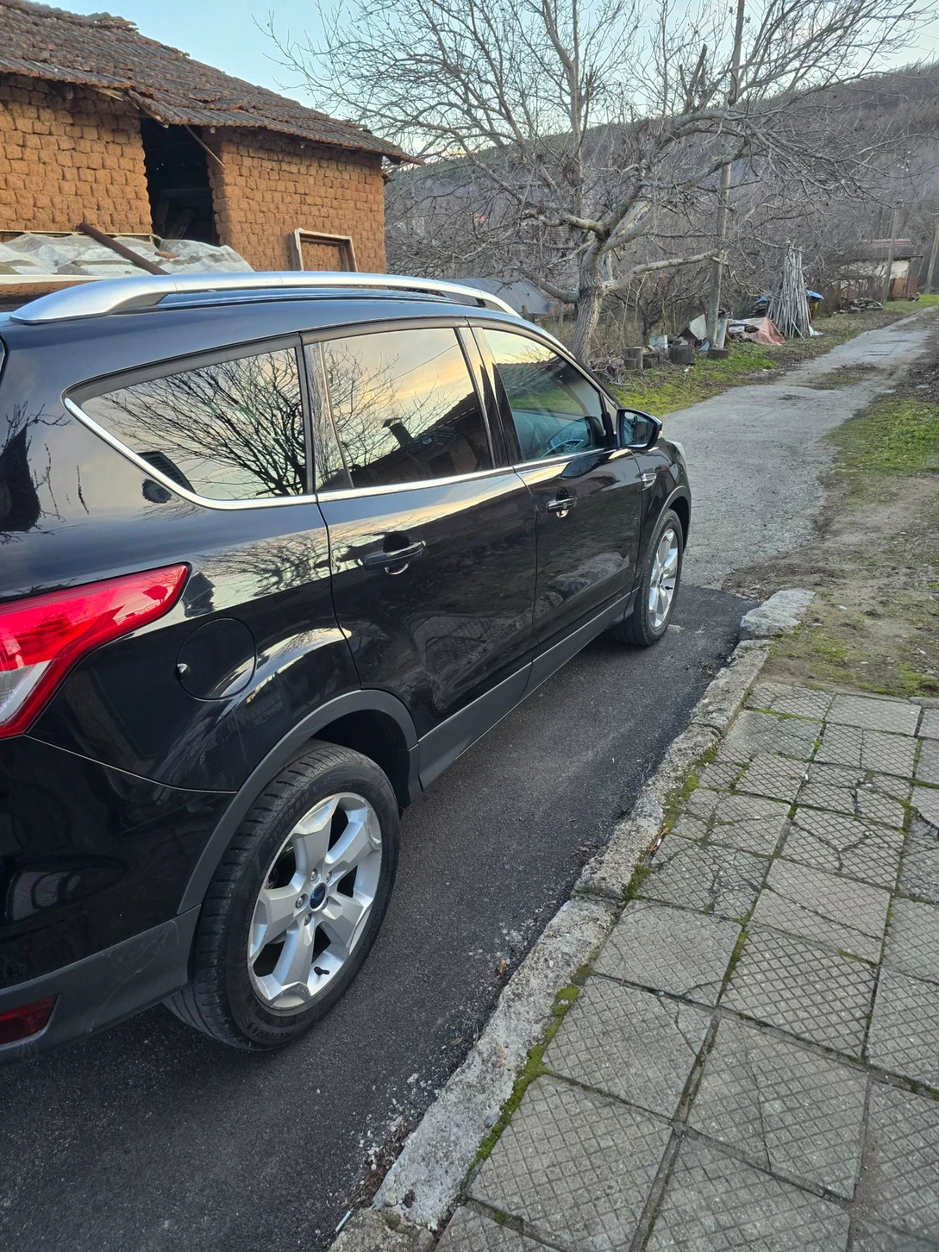 Ford Kuga Дизел 140к.с   2000куб , снимка 4 - Автомобили и джипове - 55672751