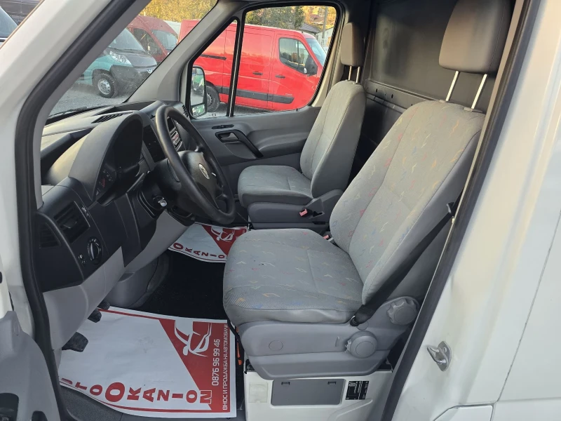 VW Crafter 2.5TDI 6скорости, снимка 14 - Бусове и автобуси - 47739572