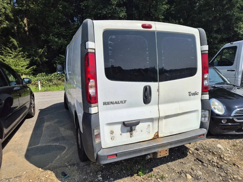 Renault Trafic 2.0DCi Климатик, снимка 5 - Бусове и автобуси - 51694599