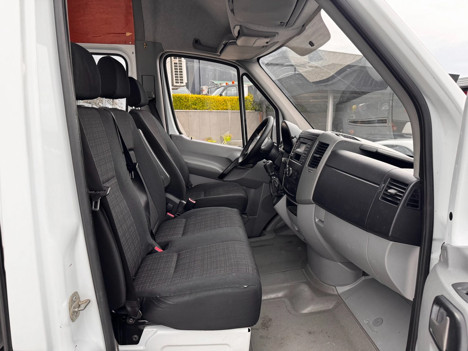 Mercedes-Benz Sprinter MAXI до 3, 5т. Товаропътнически 7-местен Клима - изображение 9