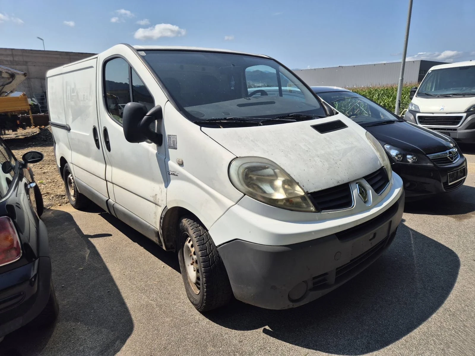 Renault Trafic 2.0DCi Климатик - изображение 3