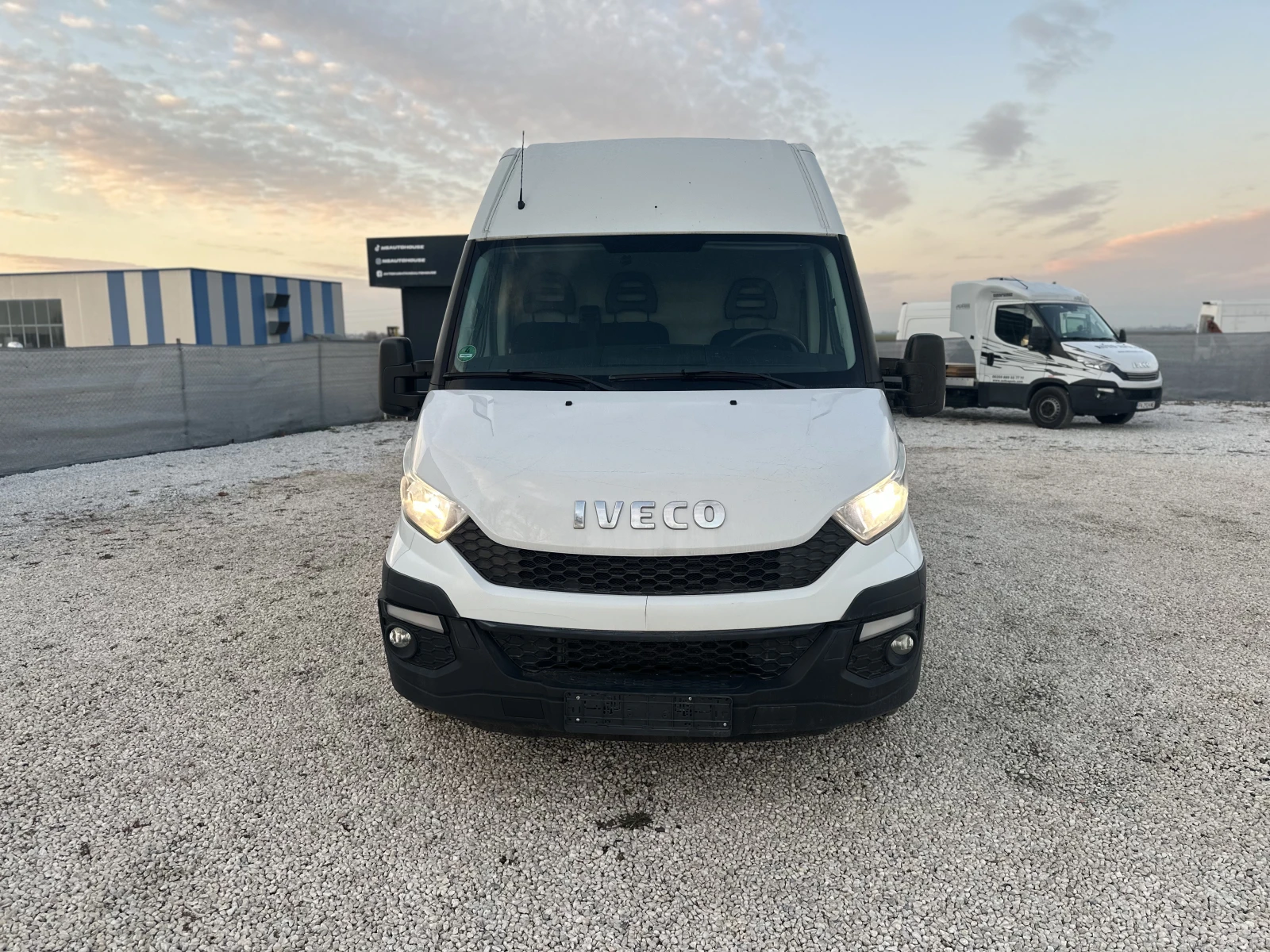 Iveco Daily 35-170 | HI-MATIC | MAXI | НАПЪЛНО ОБСЛУЖЕН - изображение 2