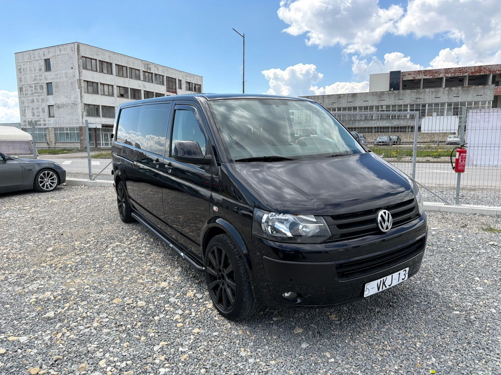 VW Transporter T6 2.0TDI DsG LONG , снимка 3 - Бусове и автобуси - 54197177