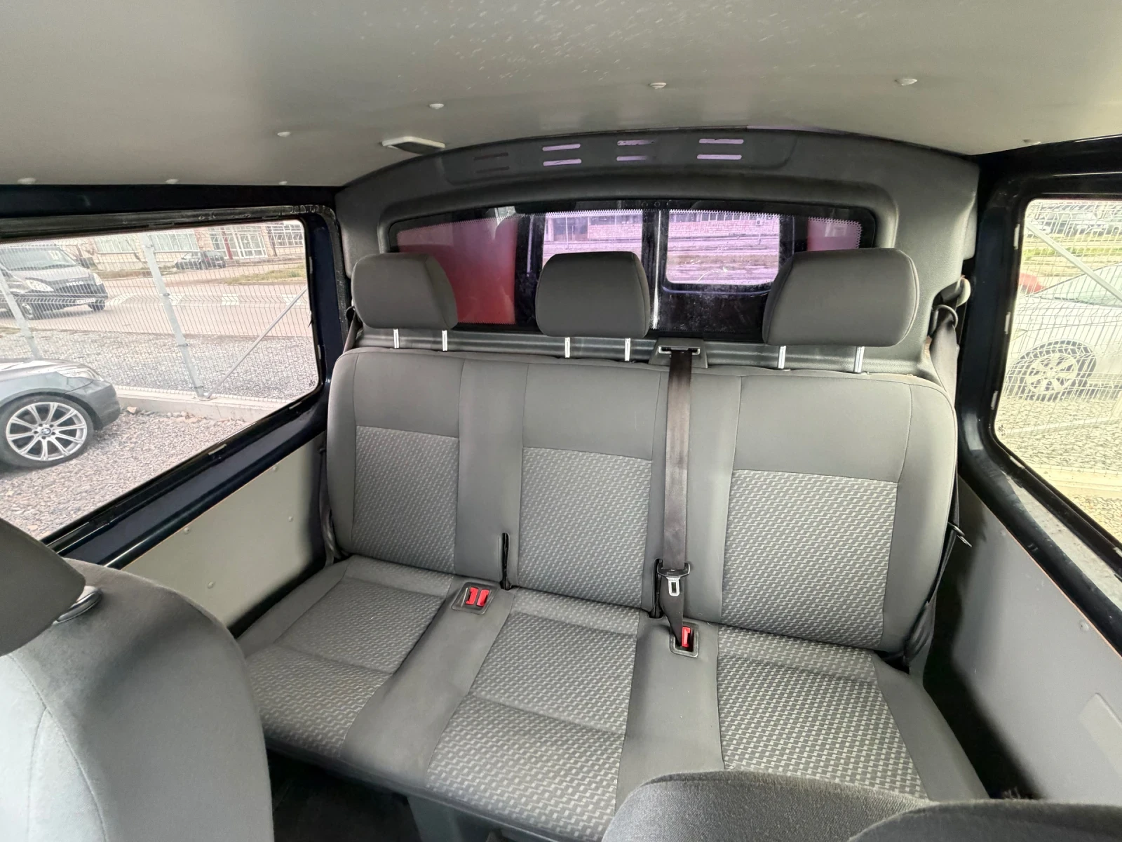 VW Transporter T6 2.0TDI DsG LONG , снимка 11 - Бусове и автобуси - 54197177