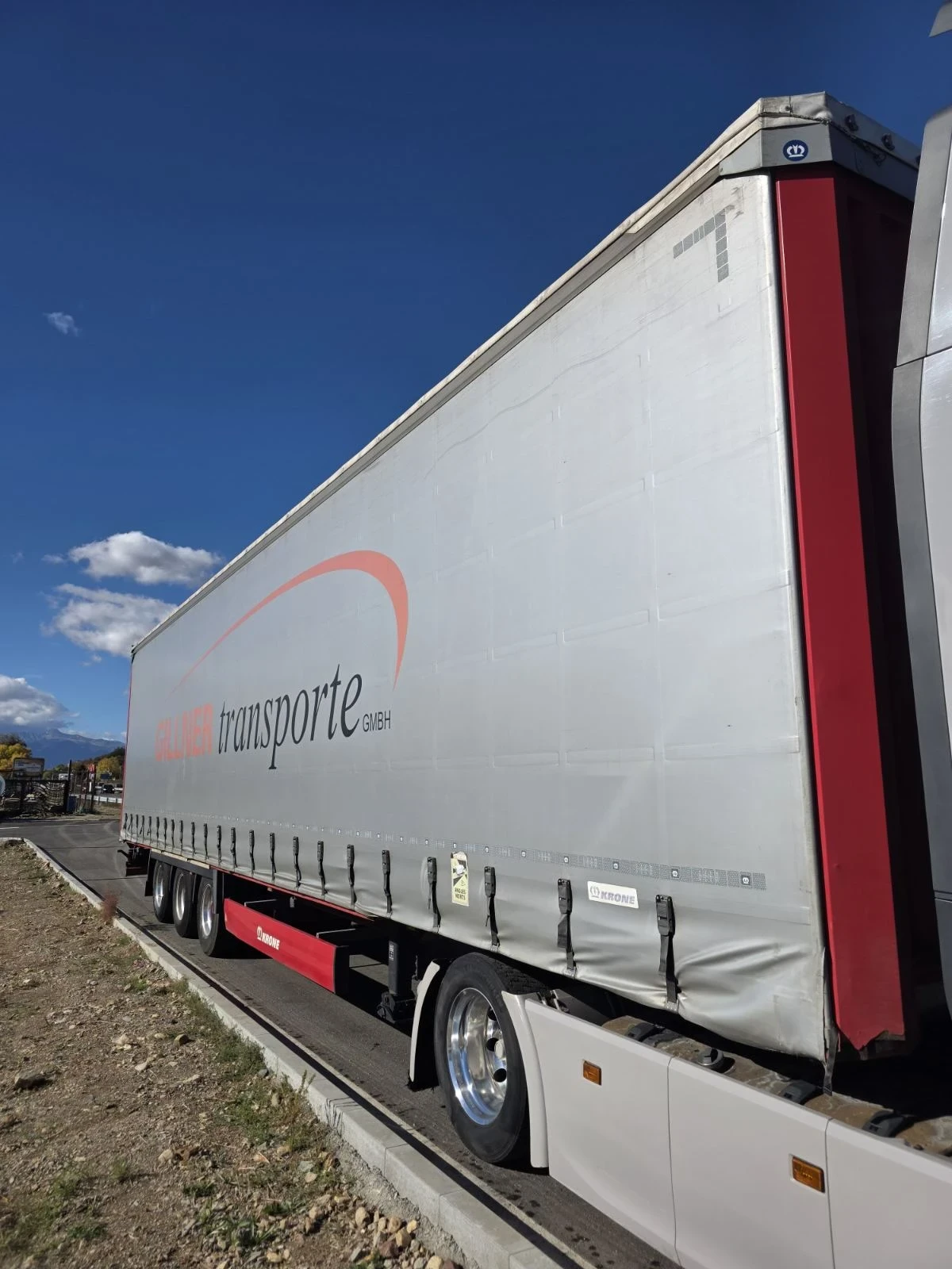 Полуремарке Krone MEGA, снимка 3 - Ремаркета - 56625757