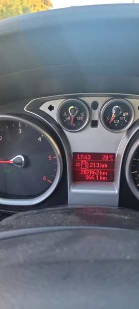 Ford Focus 1, 6tdci, снимка 8
