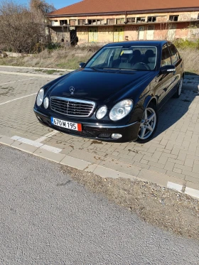 Mercedes-Benz E 240, снимка 1