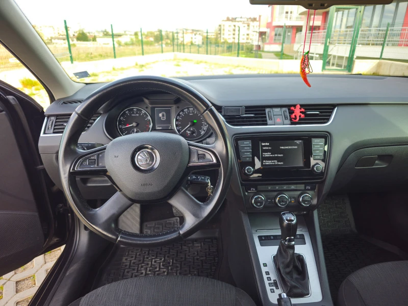 Skoda Octavia 1.8TSI 4X4 DSG Реален пробег Перфектна, снимка 9 - Автомобили и джипове - 45602322