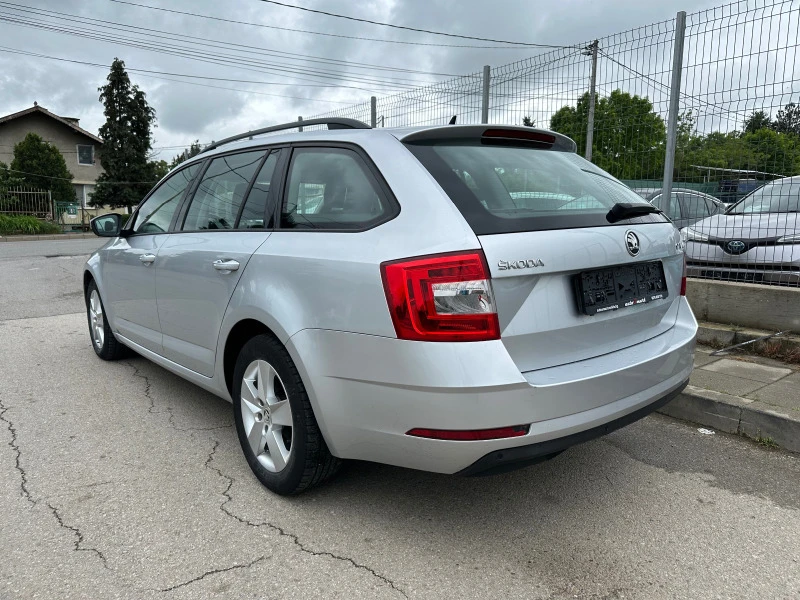 Skoda Octavia 1.6TDI, снимка 5 - Автомобили и джипове - 46266505