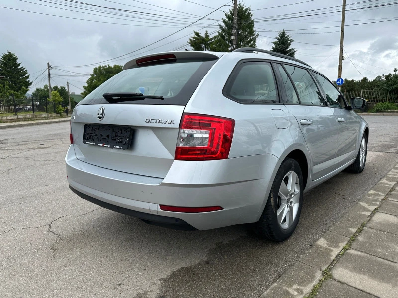 Skoda Octavia 1.6TDI, снимка 7 - Автомобили и джипове - 46266505