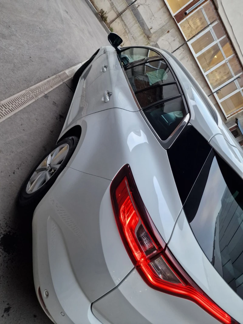 Renault Megane 1.6DCI 130k.c.BOSE голям екран, снимка 6 - Автомобили и джипове - 48897816