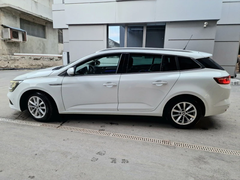 Renault Megane 1.6DCI 130k.c.BOSE голям екран, снимка 5 - Автомобили и джипове - 48897816