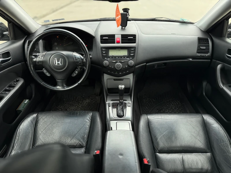 Honda Accord 2.4 GAZ AUTOMAT, снимка 10 - Автомобили и джипове - 49546535