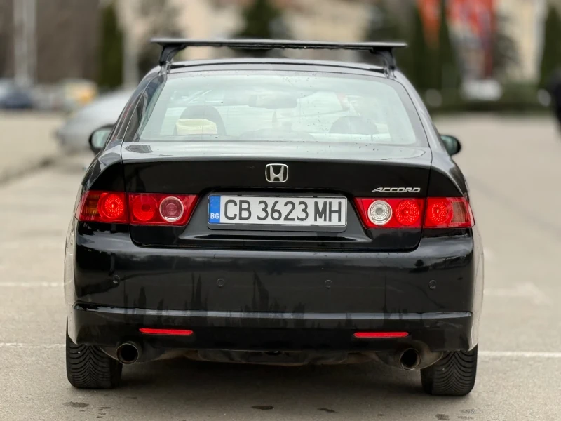 Honda Accord 2.4 GAZ AUTOMAT, снимка 4 - Автомобили и джипове - 49546535