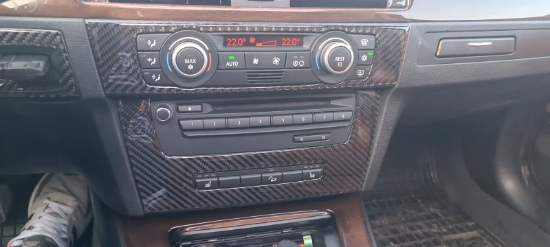 BMW 325 * ДИСТРОНИК* M Competition* X-Drive* 218hp* Фейс* , снимка 14 - Автомобили и джипове - 52517738