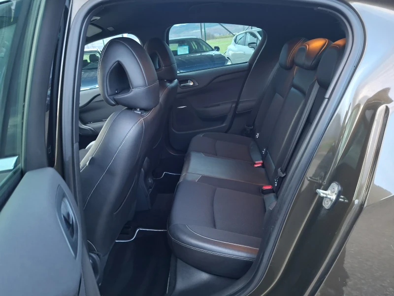 Citroen DS4 1, 6 hdi, снимка 13 - Автомобили и джипове - 52539221