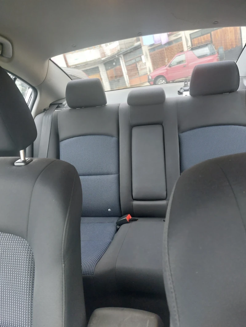 Mazda 3, снимка 10 - Автомобили и джипове - 52680486