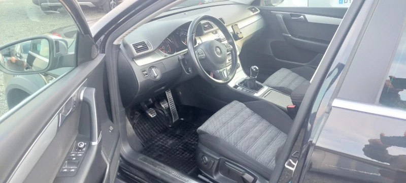 VW Passat 2.0 Alltrack - Distronick - all assistants, снимка 8 - Автомобили и джипове - 52681232