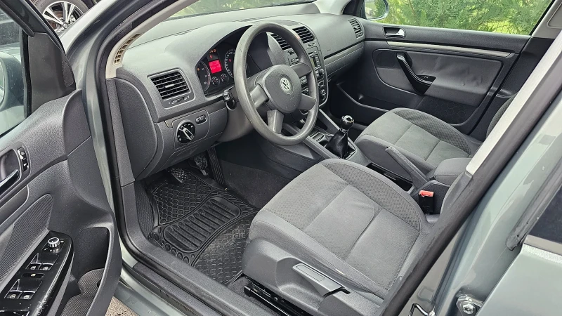 VW Golf V/С регистрация/1.4 Benzin/75ps/Klima, снимка 7 - Автомобили и джипове - 52883180