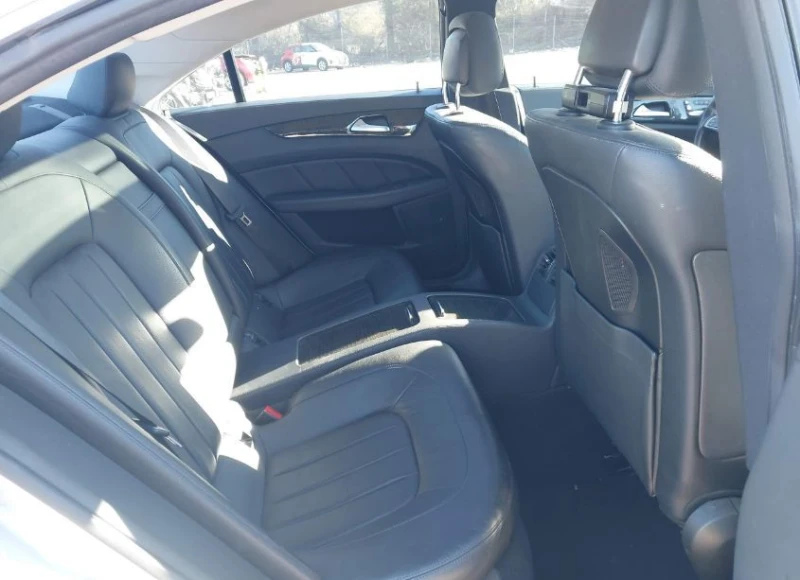 Mercedes-Benz CLS 400, снимка 8 - Автомобили и джипове - 53085708