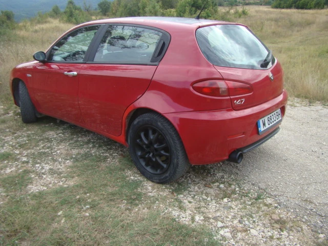 Alfa Romeo 147, снимка 2 - Автомобили и джипове - 47473626