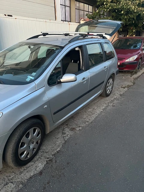 Peugeot 307 1.4 бензин, снимка 7 - Автомобили и джипове - 47894677