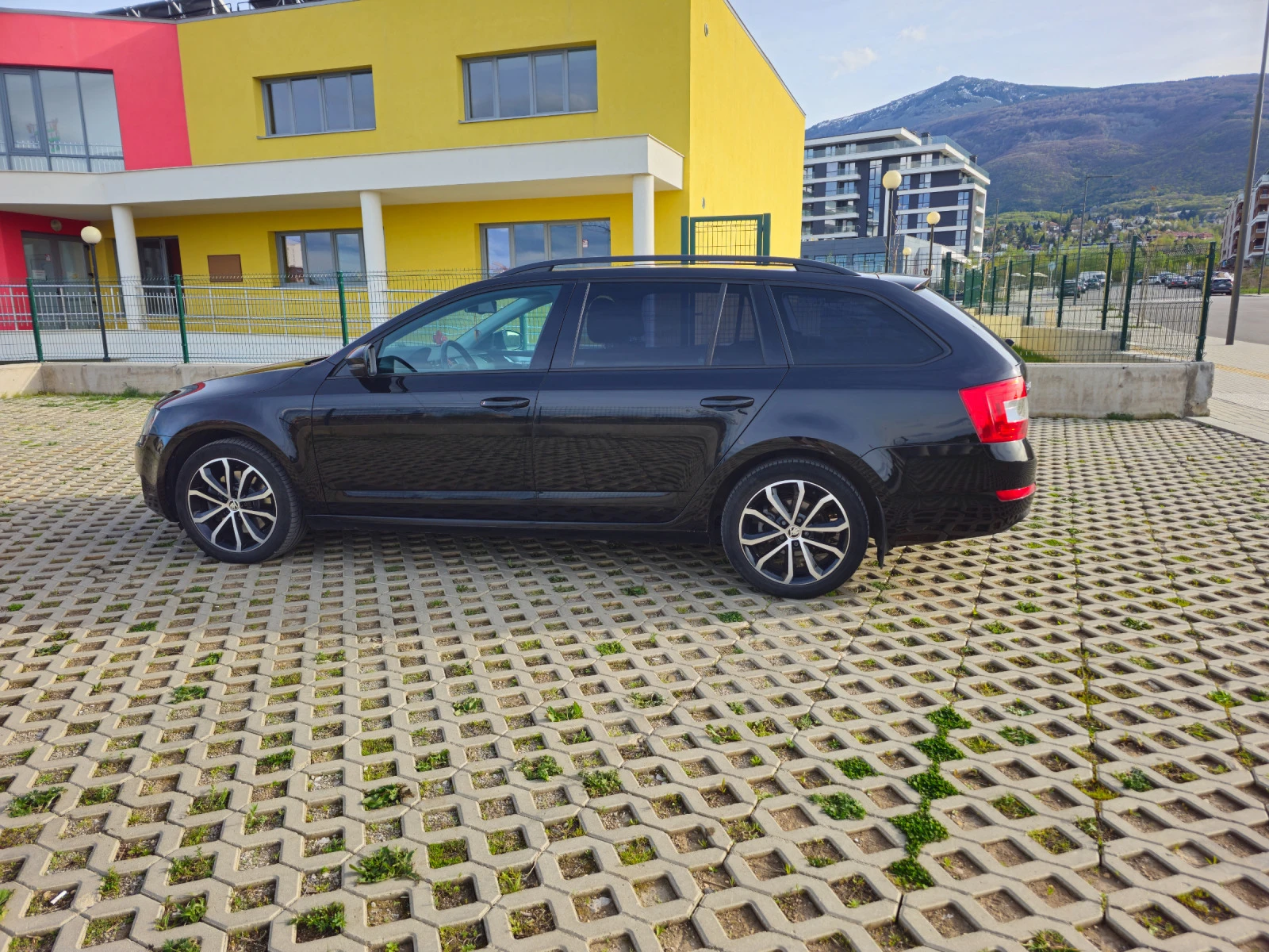 Skoda Octavia 1.8TSI 4X4 DSG Реален пробег Перфектна - изображение 6