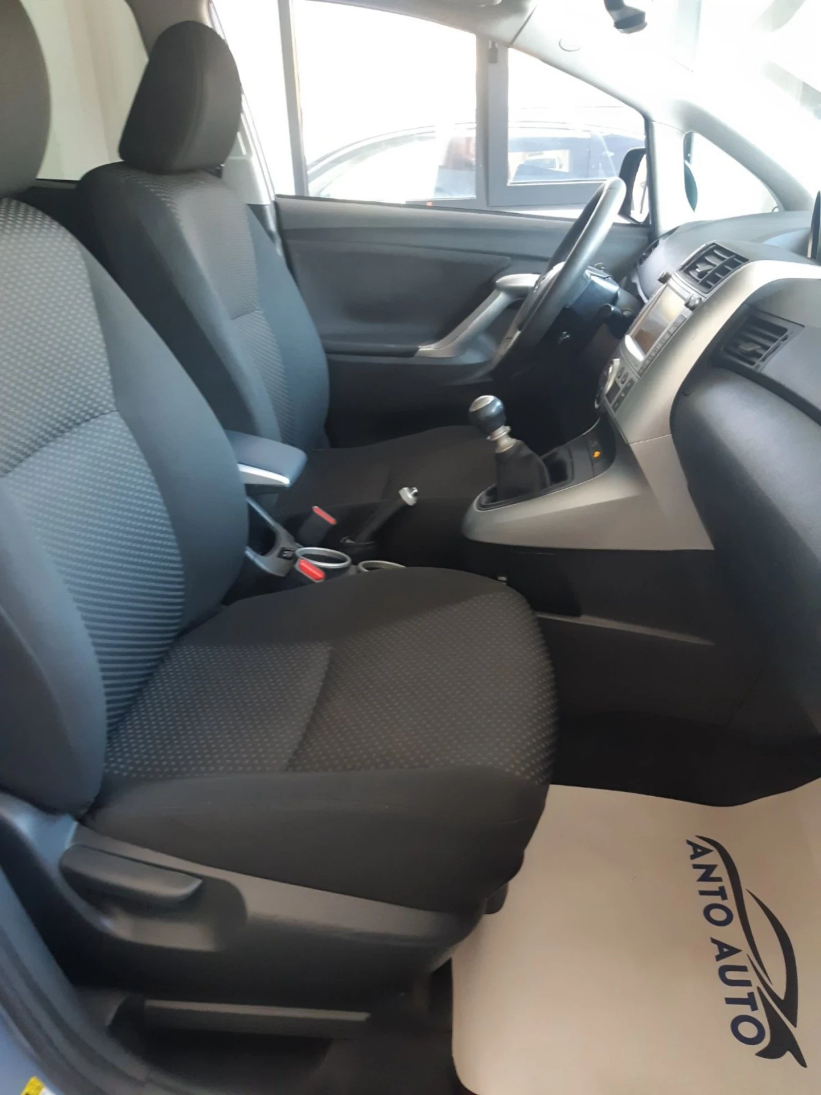 Toyota Verso 1.8 VVT-i Dynamic Business - изображение 10