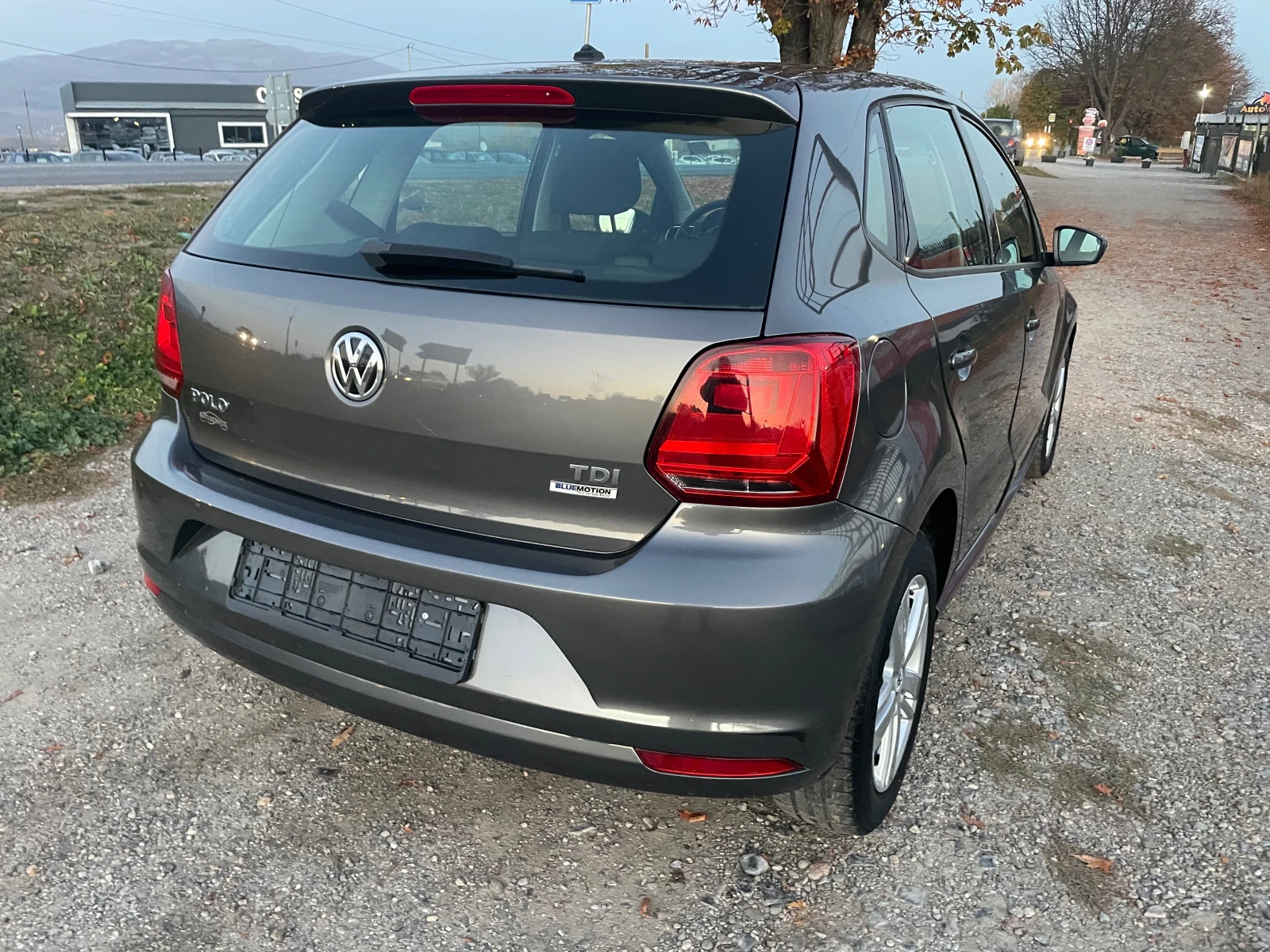 VW Polo 1.4-BLUEMOTION - изображение 4