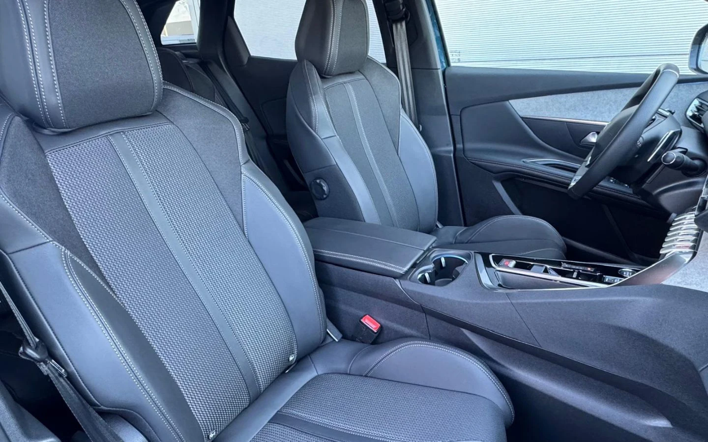 Peugeot 3008 GT/MHEV/136/LED/ACC/CAM/NAVI/333v | Mobile.bg   13